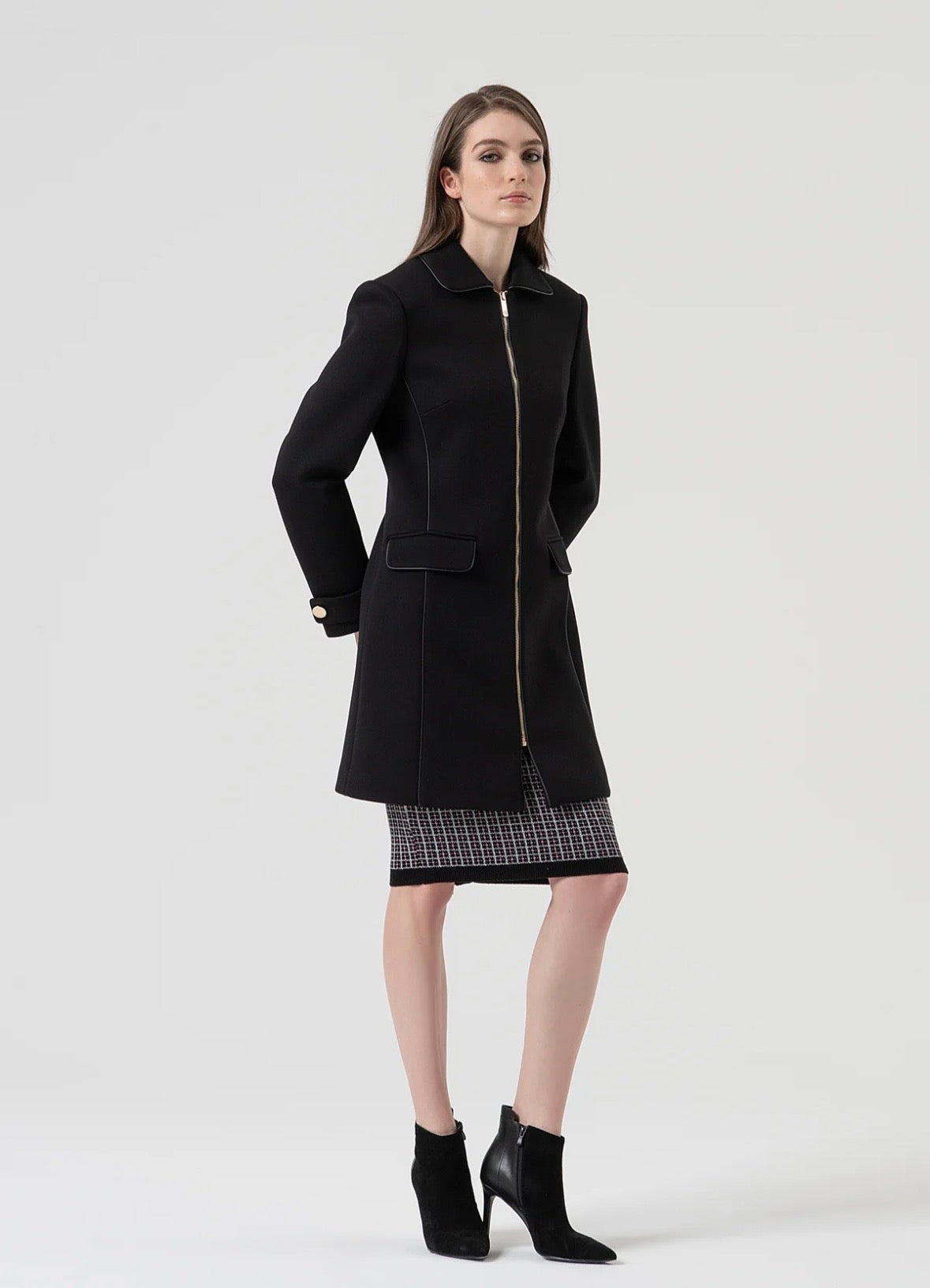 Cappotto slim con zip centrale